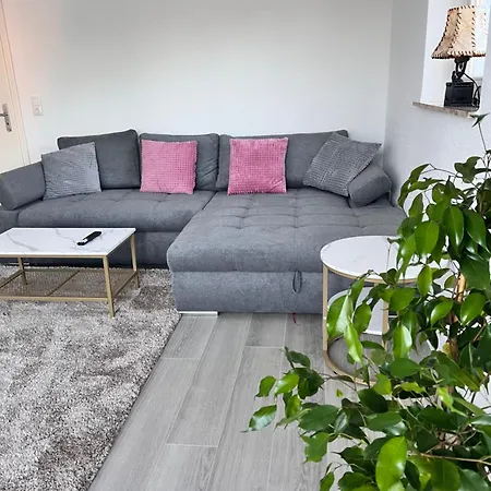 Aue Apartment *